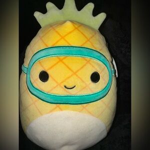 SQUISHMALLOW PINEAPPLE PLUSH TOY